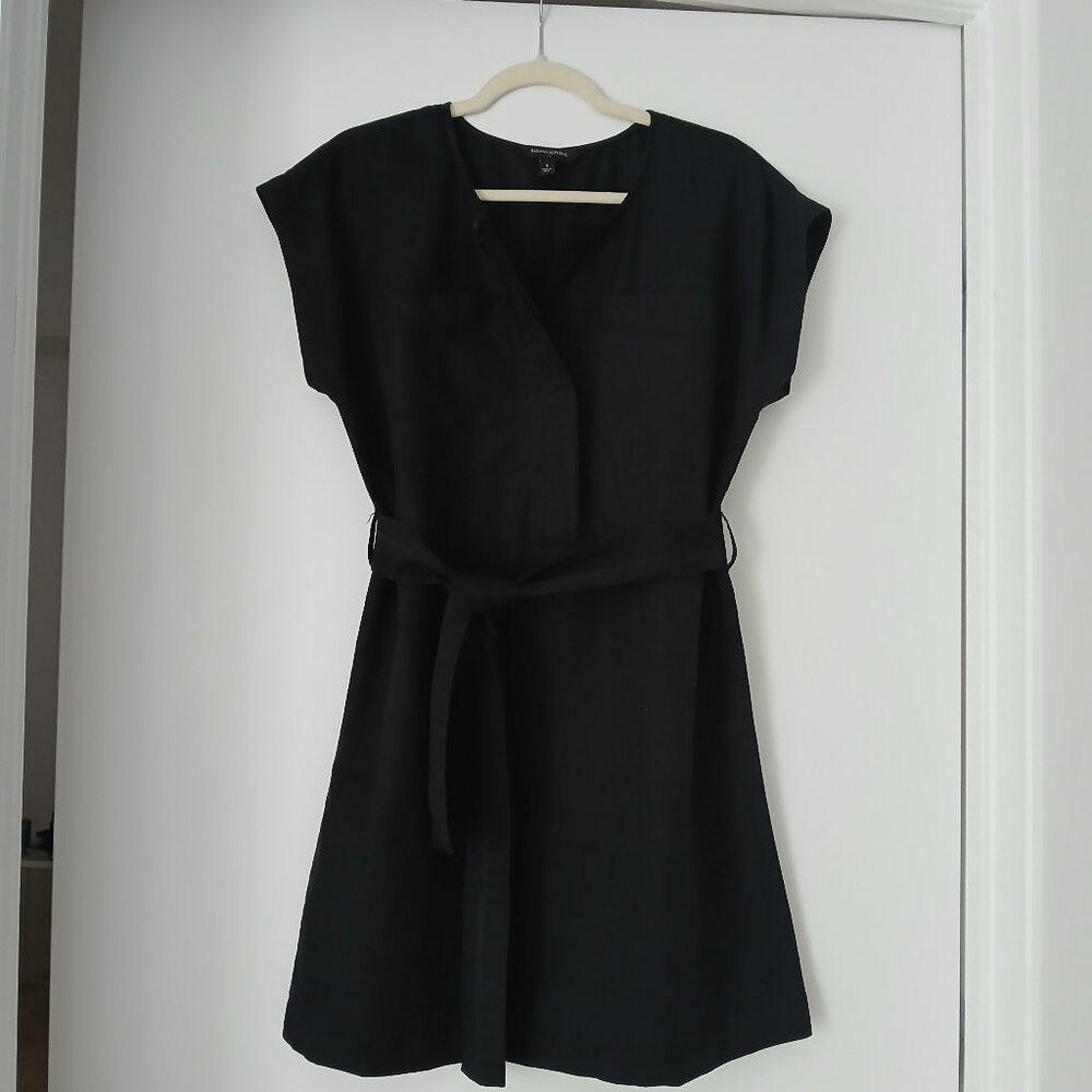 Banana Republic Factory Split Neck mini-dress